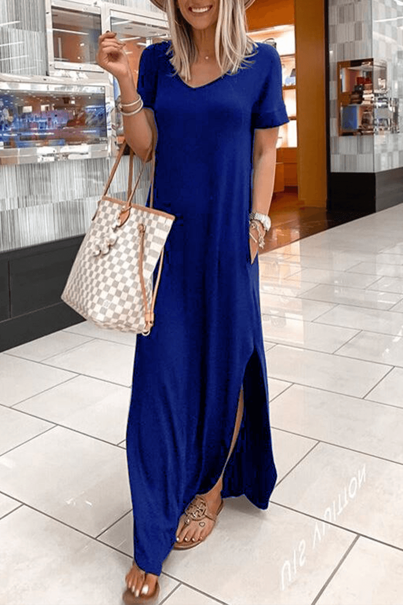 Beautifully Finished Dress in a Timeless Design