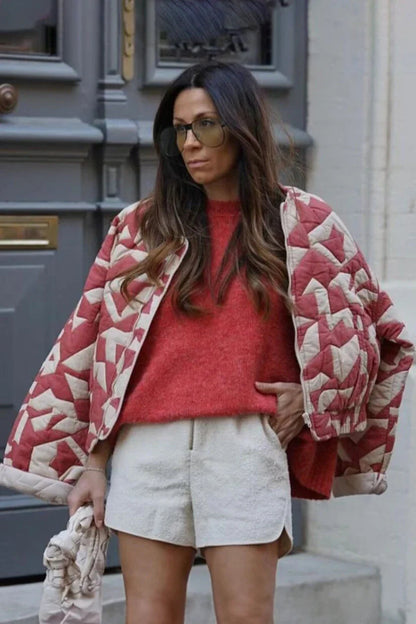 Well Tailored Jacket with a Graceful Silhouette
