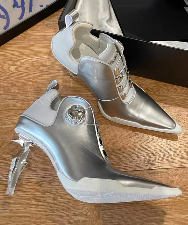 Gracefully Styled Boots for Any Occasion