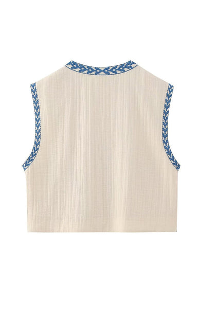 Sophisticated Garment with a Clean Classic Look