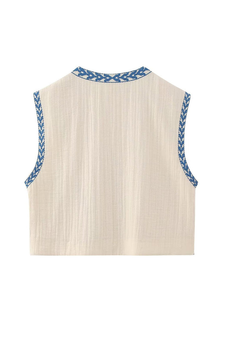 Sophisticated Garment with a Clean Classic Look