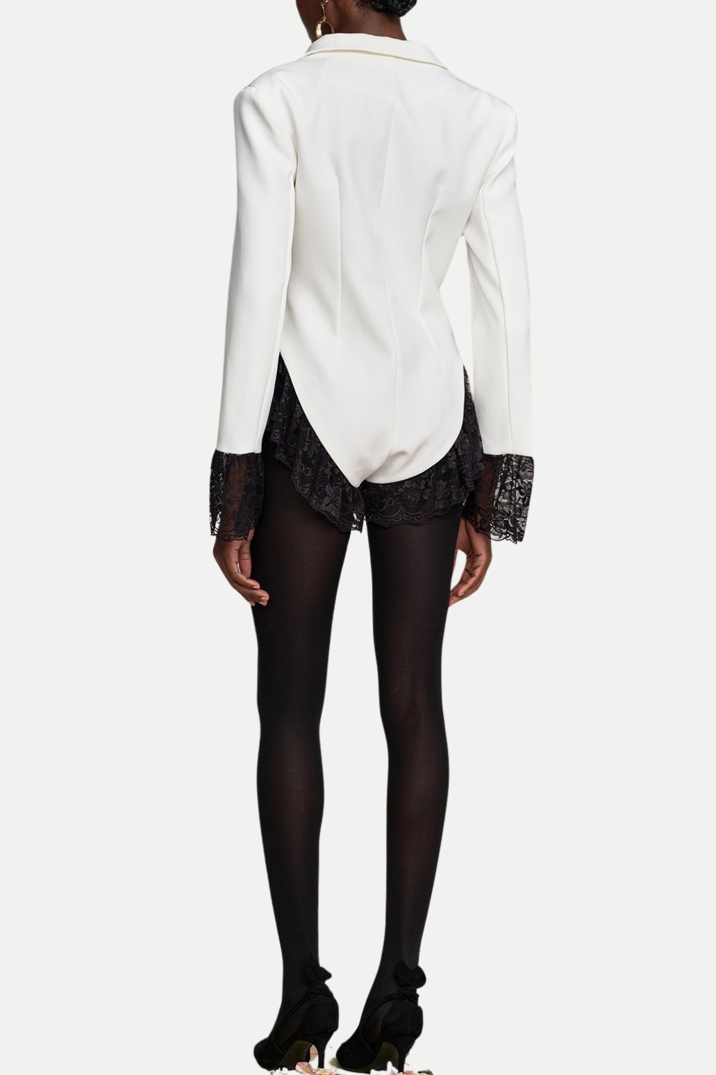 Well Tailored Garment with a Graceful Silhouette