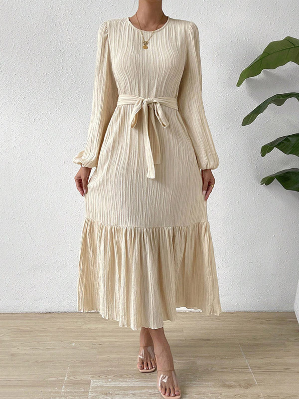 Effortlessly Elegant Dress with a Timeless Design