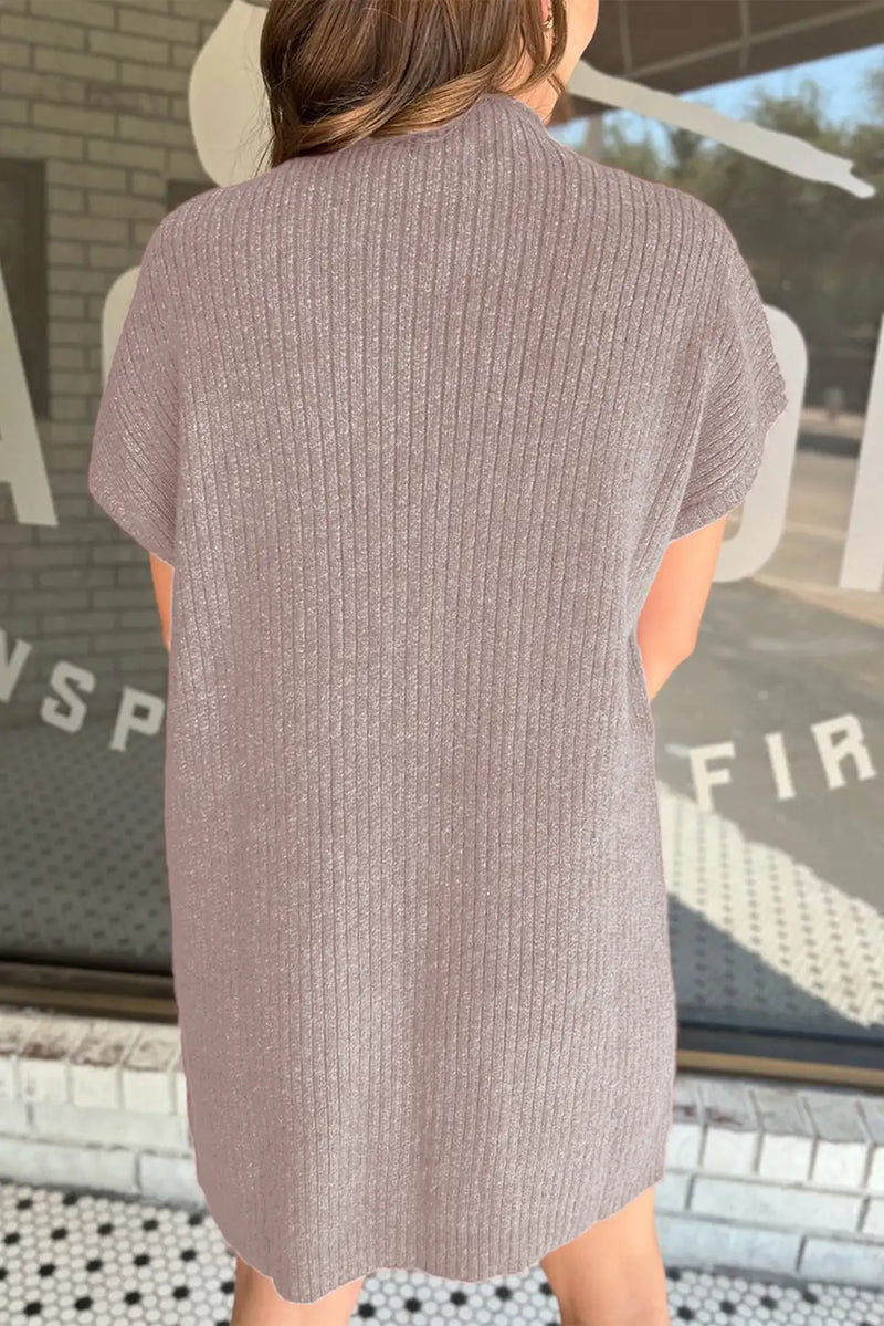 Well Tailored Sweater with a Graceful Silhouette