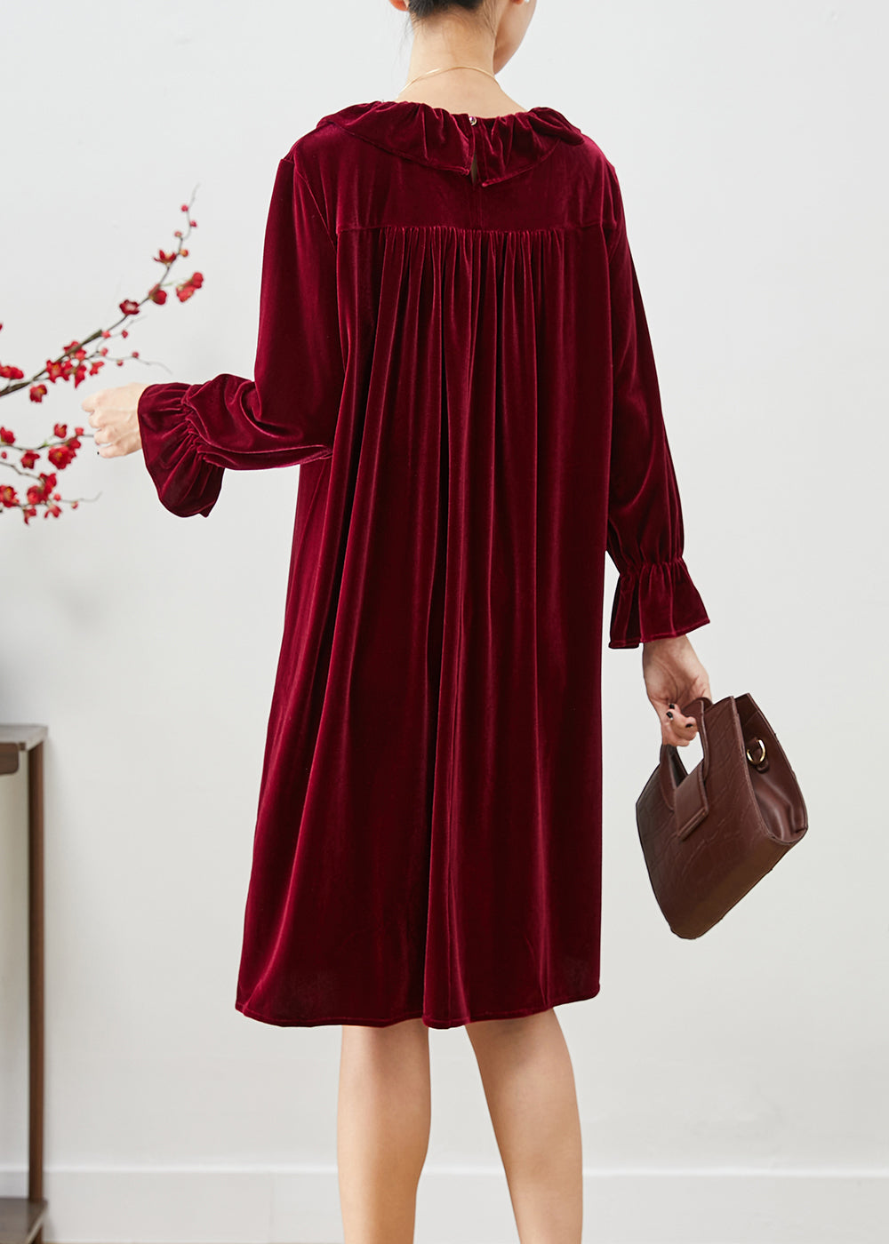 Gracefully Styled Dress for Any Occasion