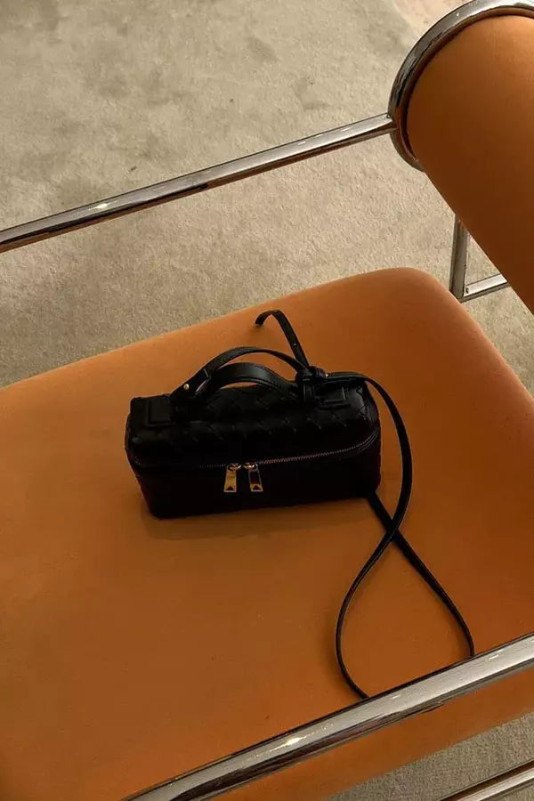 Gracefully Styled Bag for Any Occasion