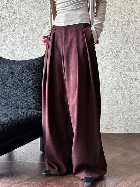 A Vintage Style Trousers with Delicate Timeless Details