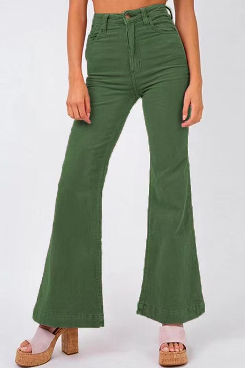Sophisticated Garment with a Clean Classic Look