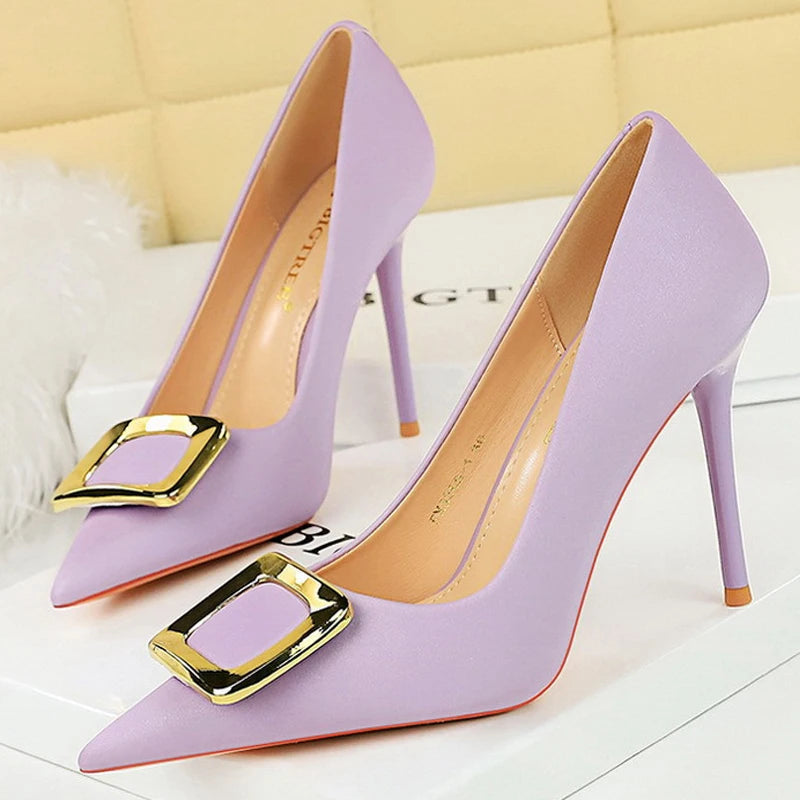 Beautifully Finished Heels in a Timeless Design