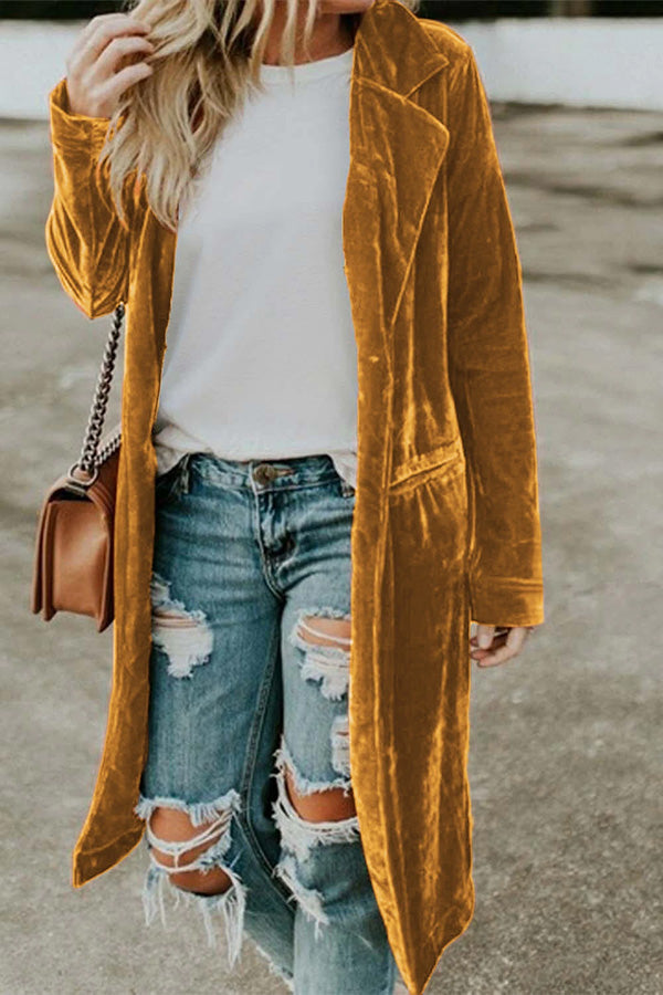Beautifully Finished Coat in a Timeless Design