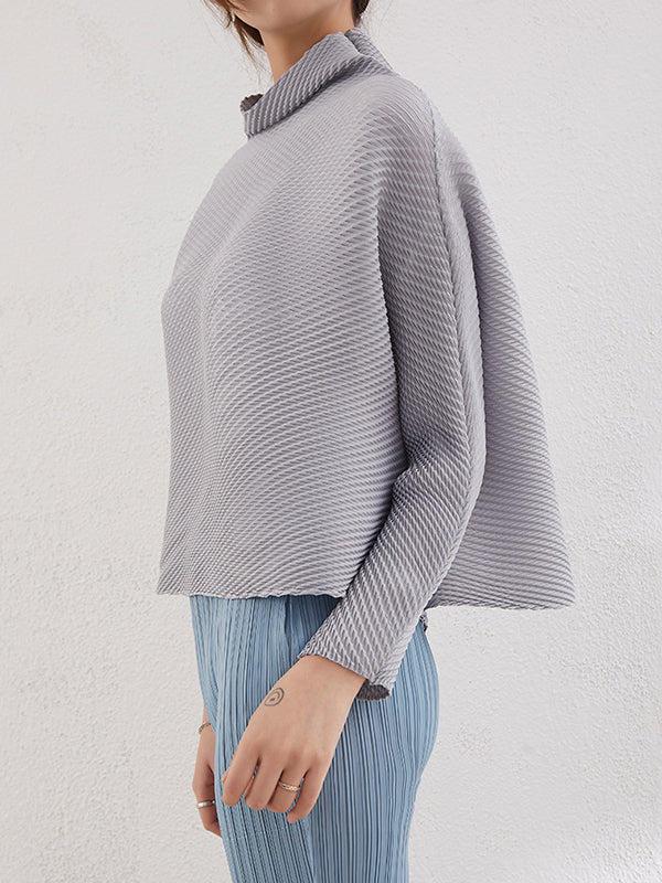 Well Tailored T-Shirt with a Graceful Silhouette