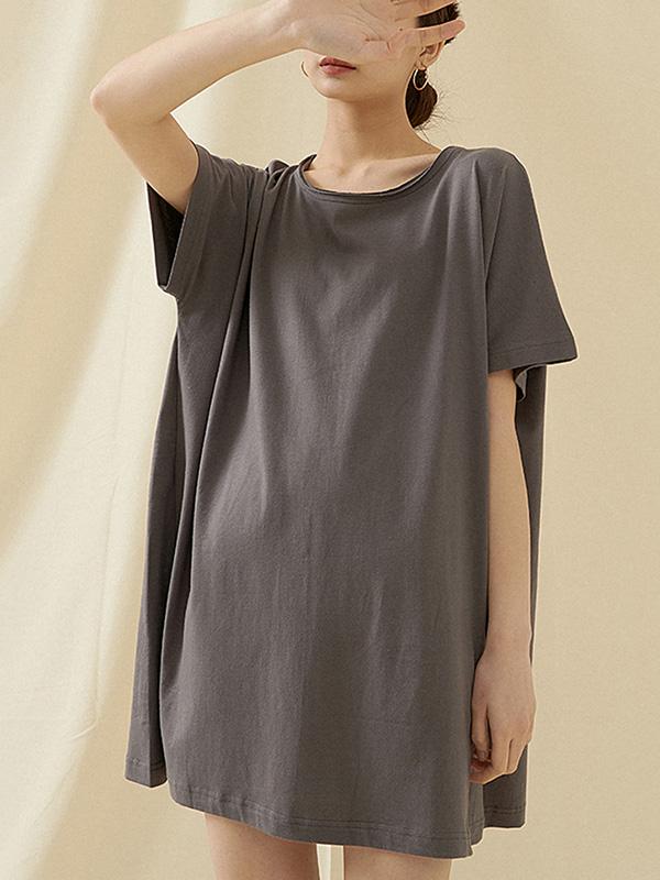 Sophisticated T-Shirt with a Clean Classic Look