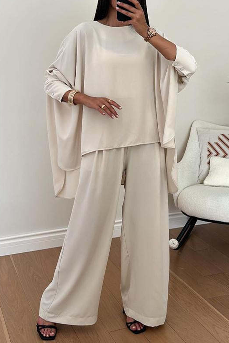 Gracefully Styled Garment for Any Occasion