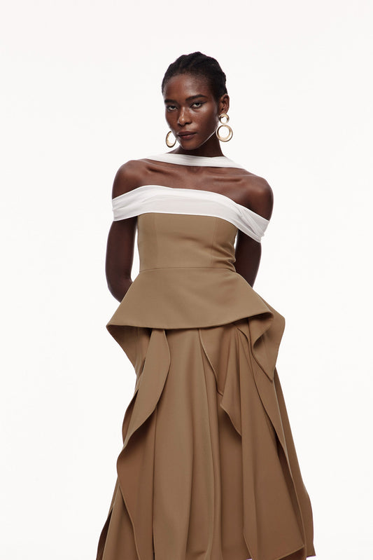 Beautifully Crafted Dress in a Classic Style