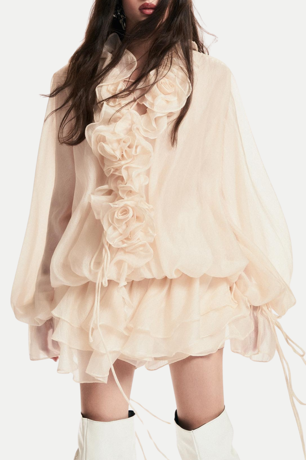 Well Tailored Dress with a Graceful Silhouette