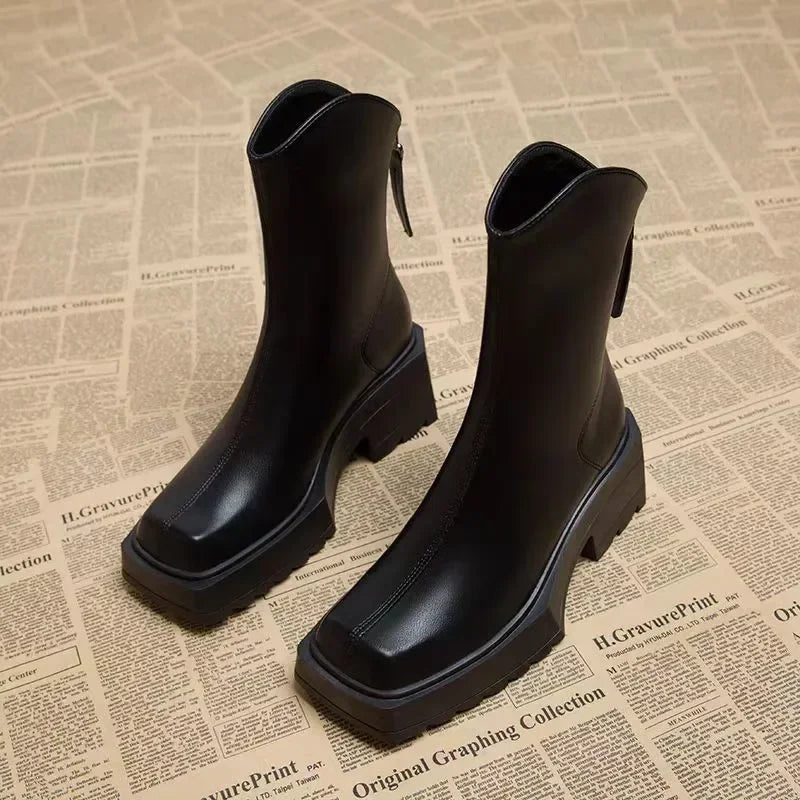 Beautifully Finished Boots in a Timeless Design