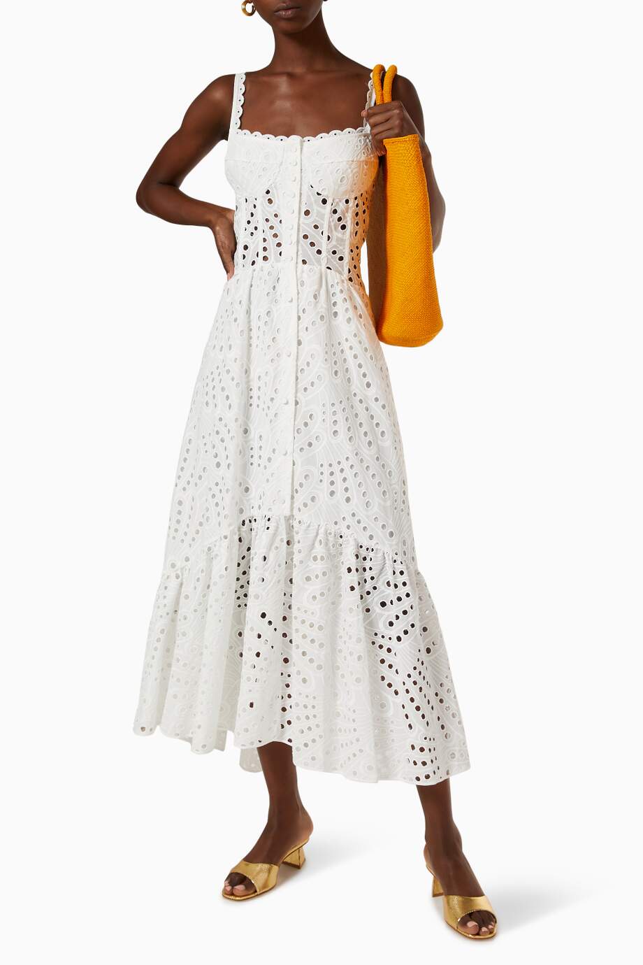 Beautifully Finished Dress in a Timeless Design