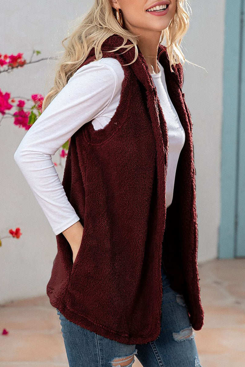 Beautifully Finished Top in a Timeless Design