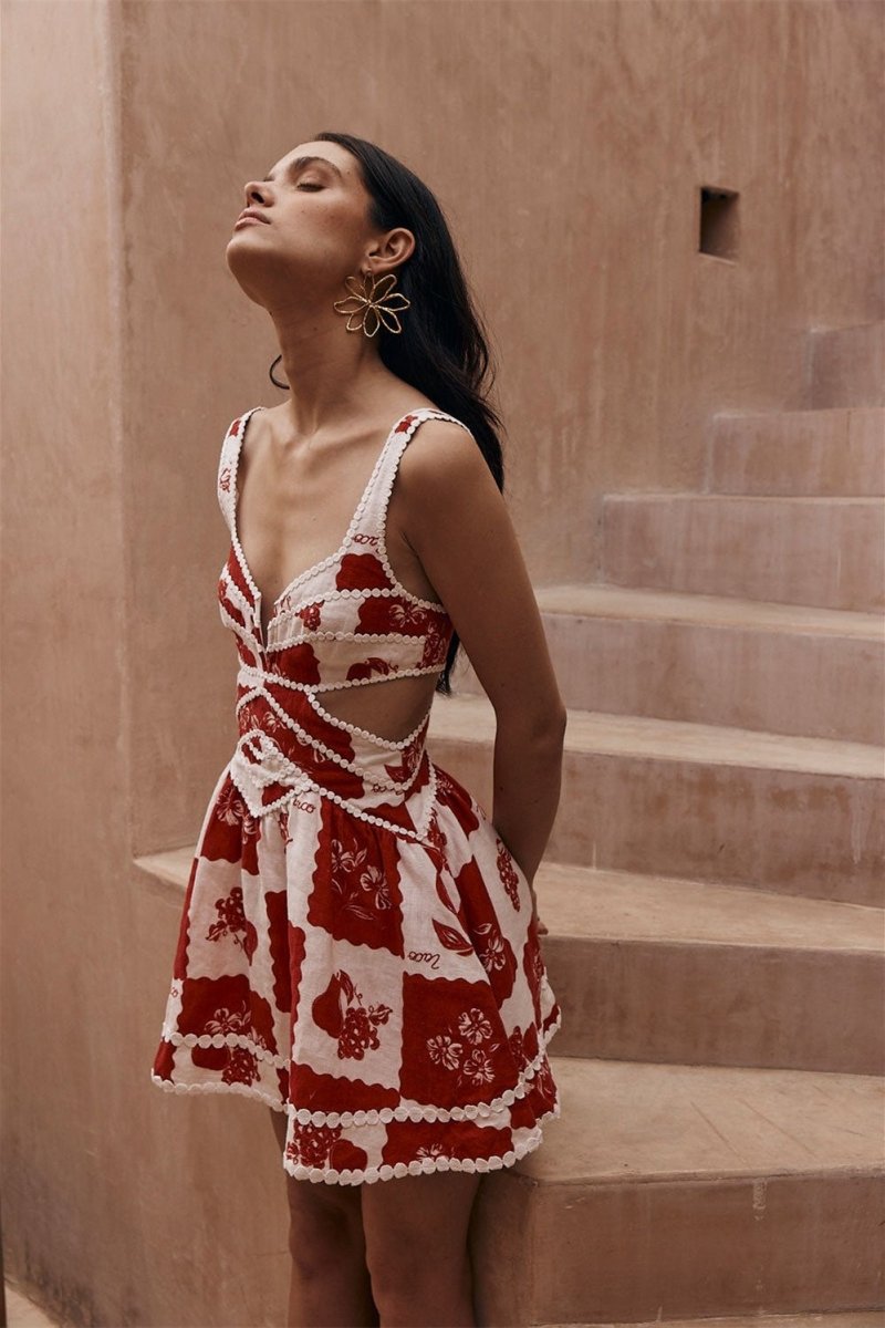 A Vintage Style Dress with Delicate Timeless Details