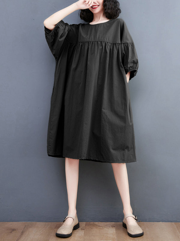 Classic Vintage Dress with a Flattering Fit