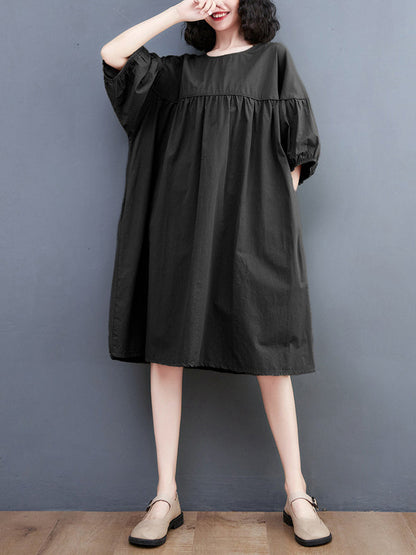 Classic Vintage Dress with a Flattering Fit