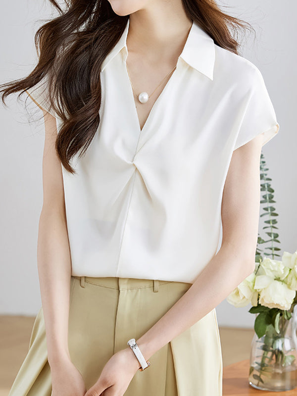 Effortlessly Elegant Blouse with a Timeless Design