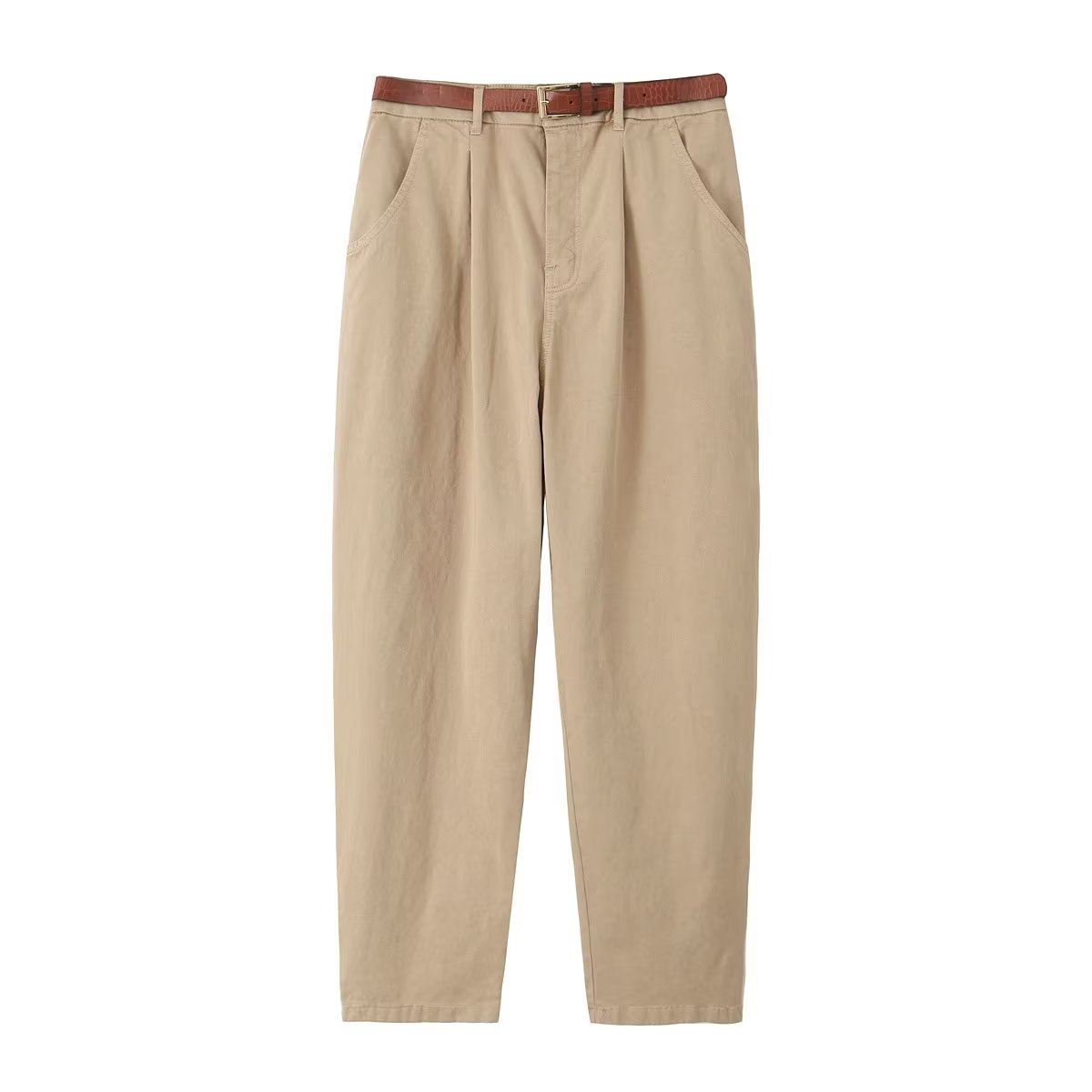 Well Tailored Pants with a Graceful Silhouette