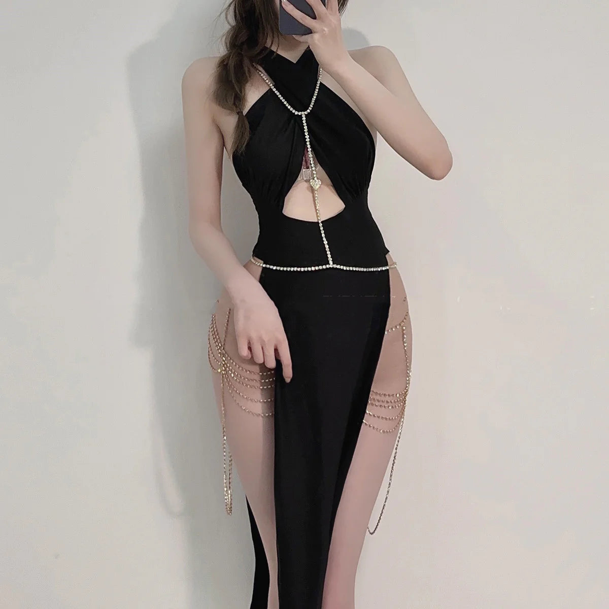Gracefully Styled Dress for Any Occasion