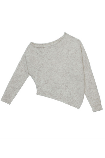 Well Tailored Sweater with a Graceful Silhouette