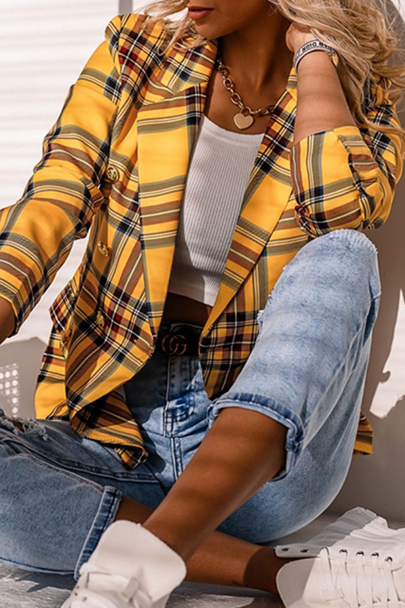 Sophisticated Garment with a Clean Classic Look