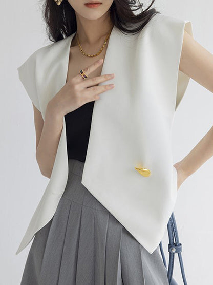 Effortlessly Elegant Top with a Timeless Design