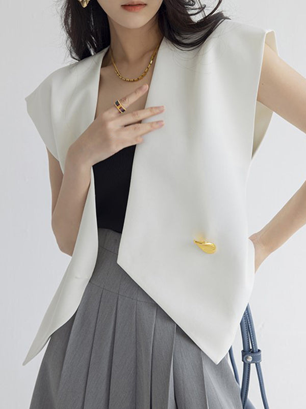 Effortlessly Elegant Top with a Timeless Design
