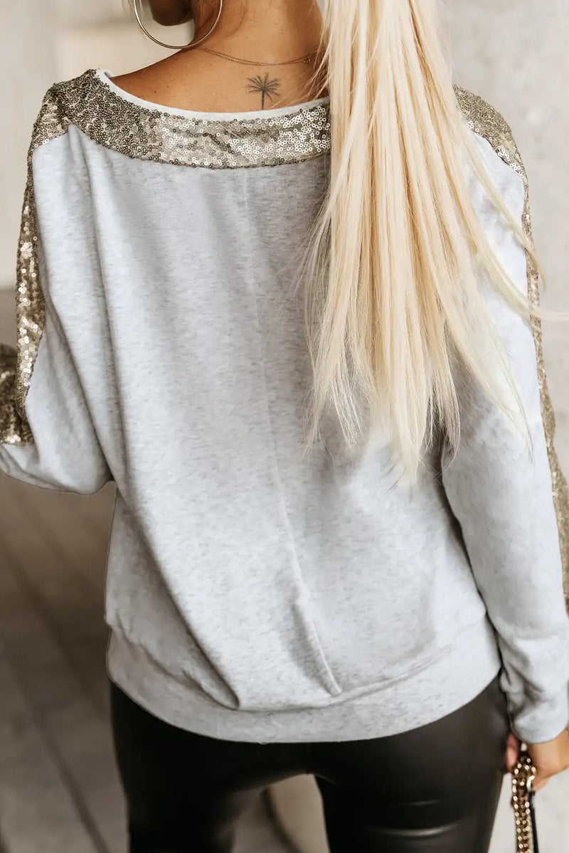 Beautifully Finished Top in a Timeless Design
