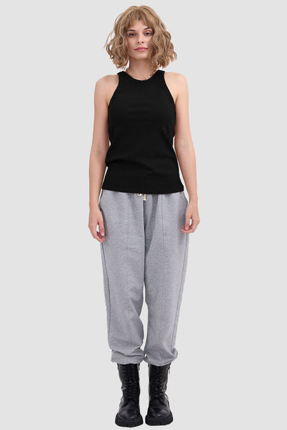 Well Tailored Top with a Graceful Silhouette