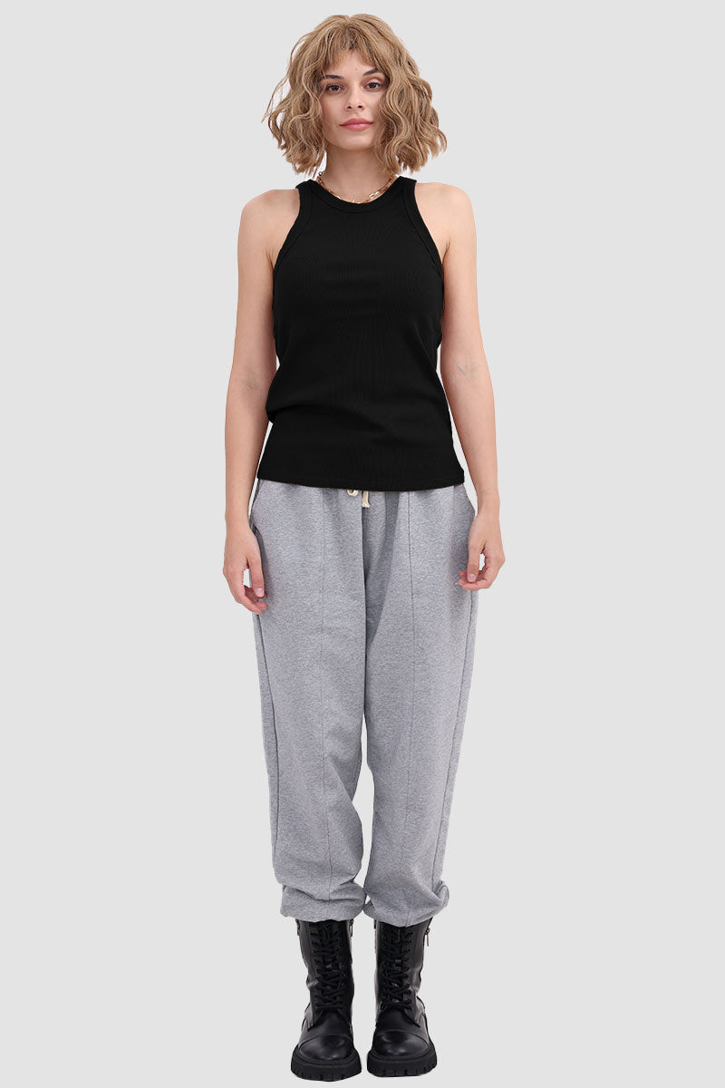 Well Tailored Top with a Graceful Silhouette