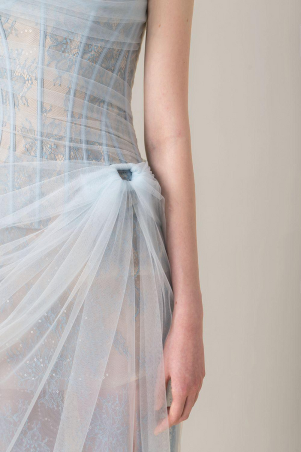 Beautifully Crafted Dress in a Classic Style
