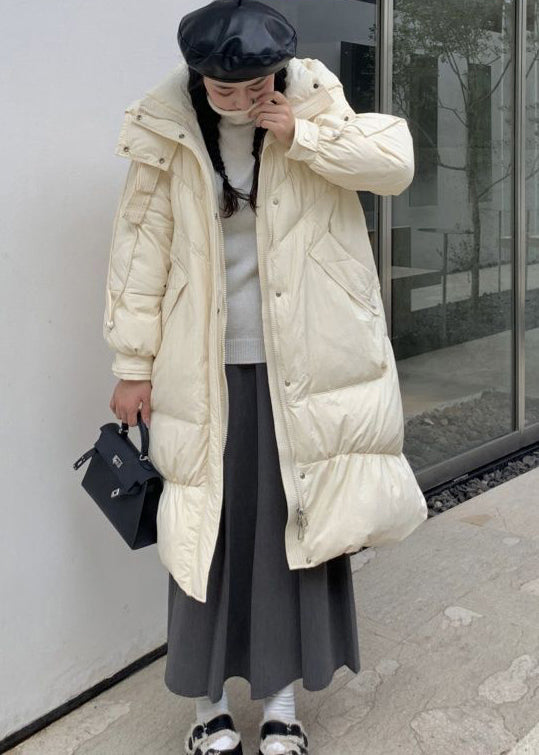 Well Tailored Coat with a Graceful Silhouette
