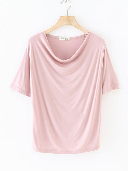 Effortlessly Elegant T-Shirt with a Timeless Design