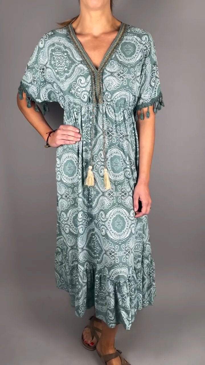 A Vintage Style Dress with Delicate Timeless Details