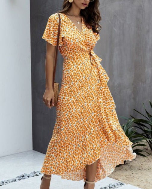 Gracefully Styled Dress for Any Occasion