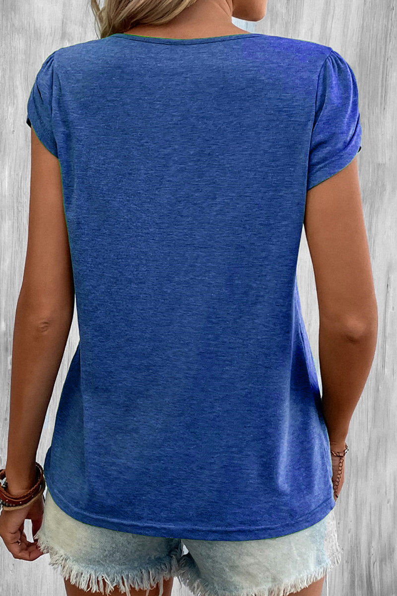 Beautifully Finished T-Shirt in a Timeless Design