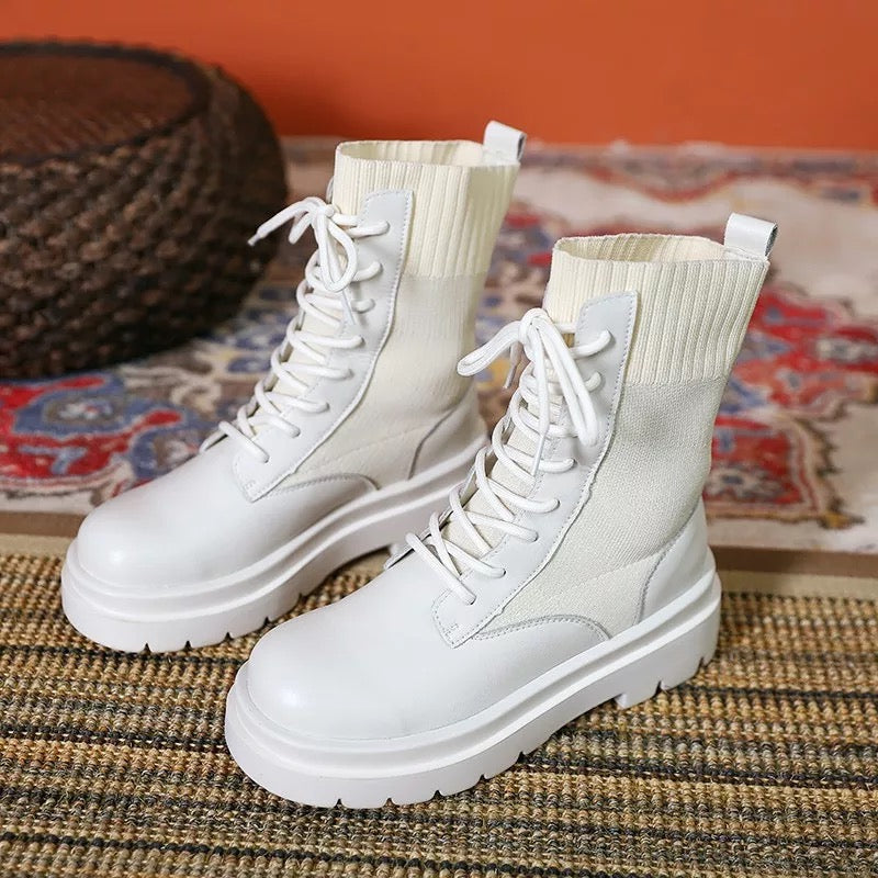 Beautifully Finished Boots in a Timeless Design