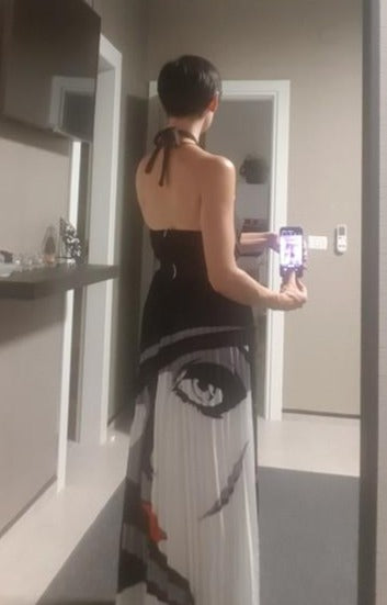 Gracefully Styled Dress for Any Occasion