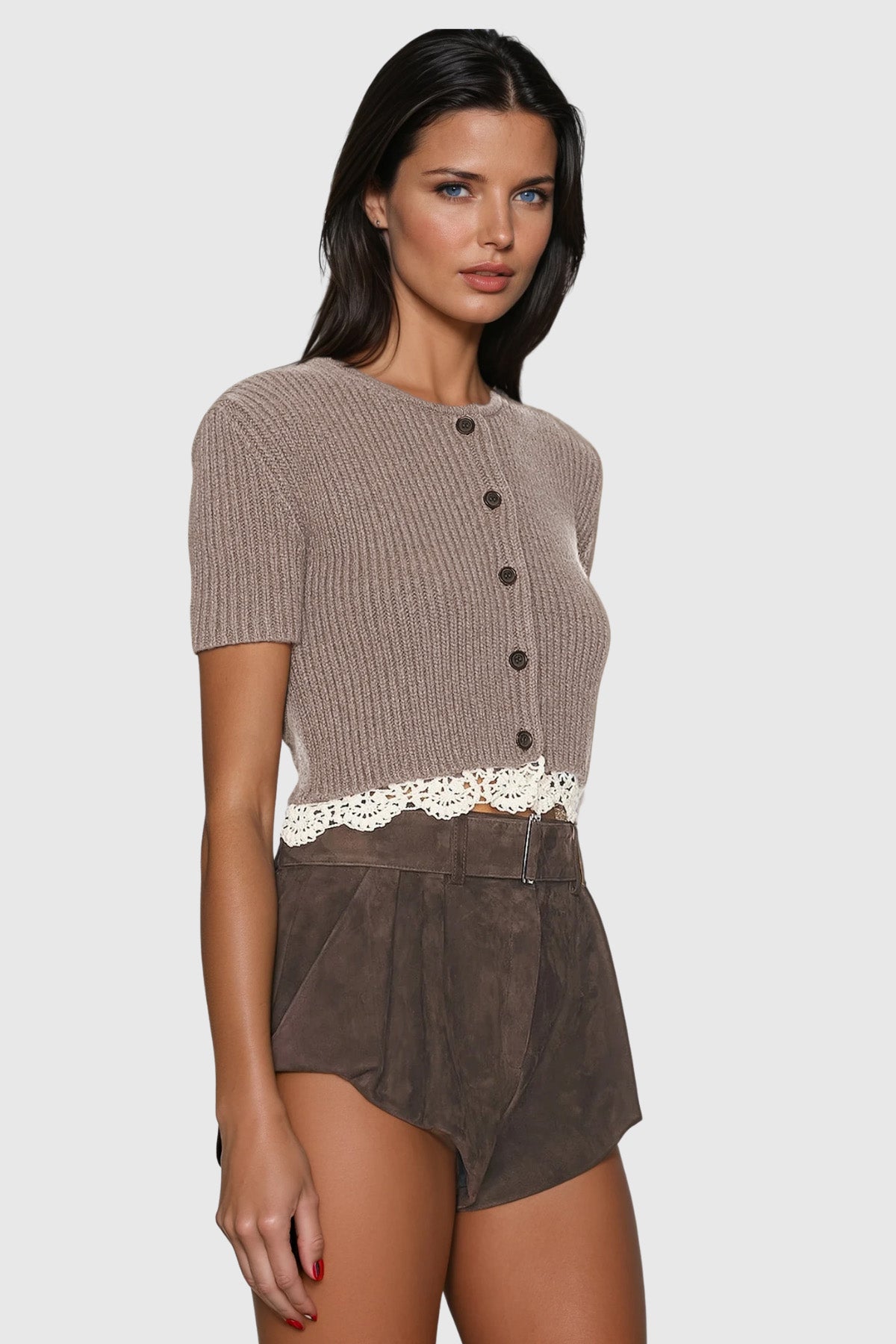 Beautifully Finished Top in a Timeless Design