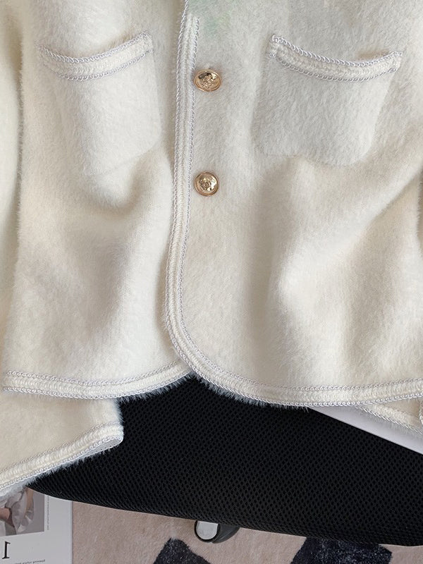 Effortlessly Elegant Cardigan with a Timeless Design