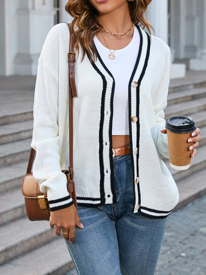 Effortlessly Elegant Cardigan with a Timeless Design