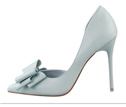 A Vintage Style Heels with Delicate Timeless Details