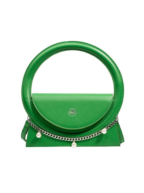 Well Tailored Bag with a Graceful Silhouette
