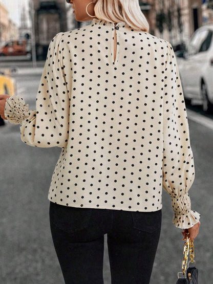 Beautifully Finished Blouse in a Timeless Design