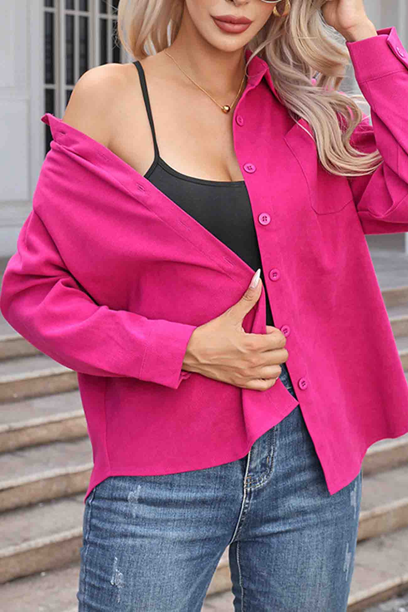 Well Tailored Blouse with a Graceful Silhouette